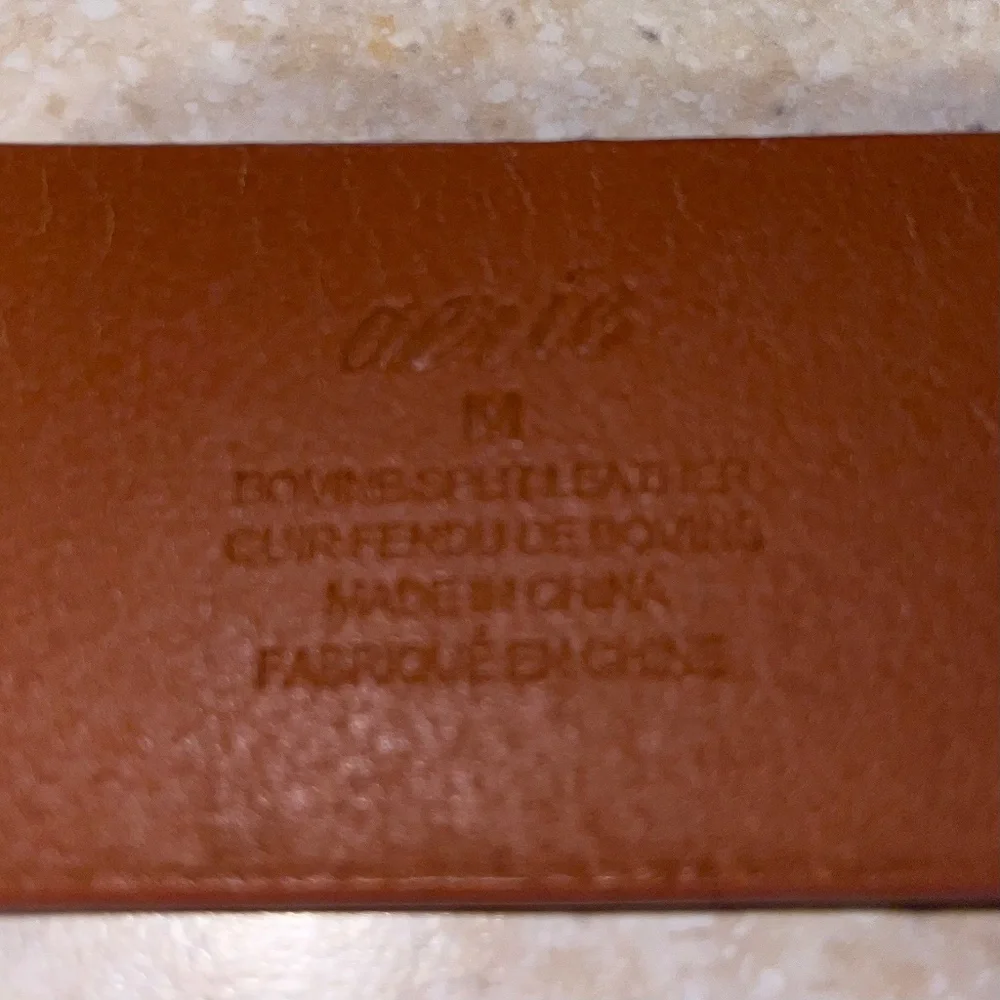 AERIE Genuine Leather Belt Delicate Gold Buckle Tan Brown Classic Preppy Medium